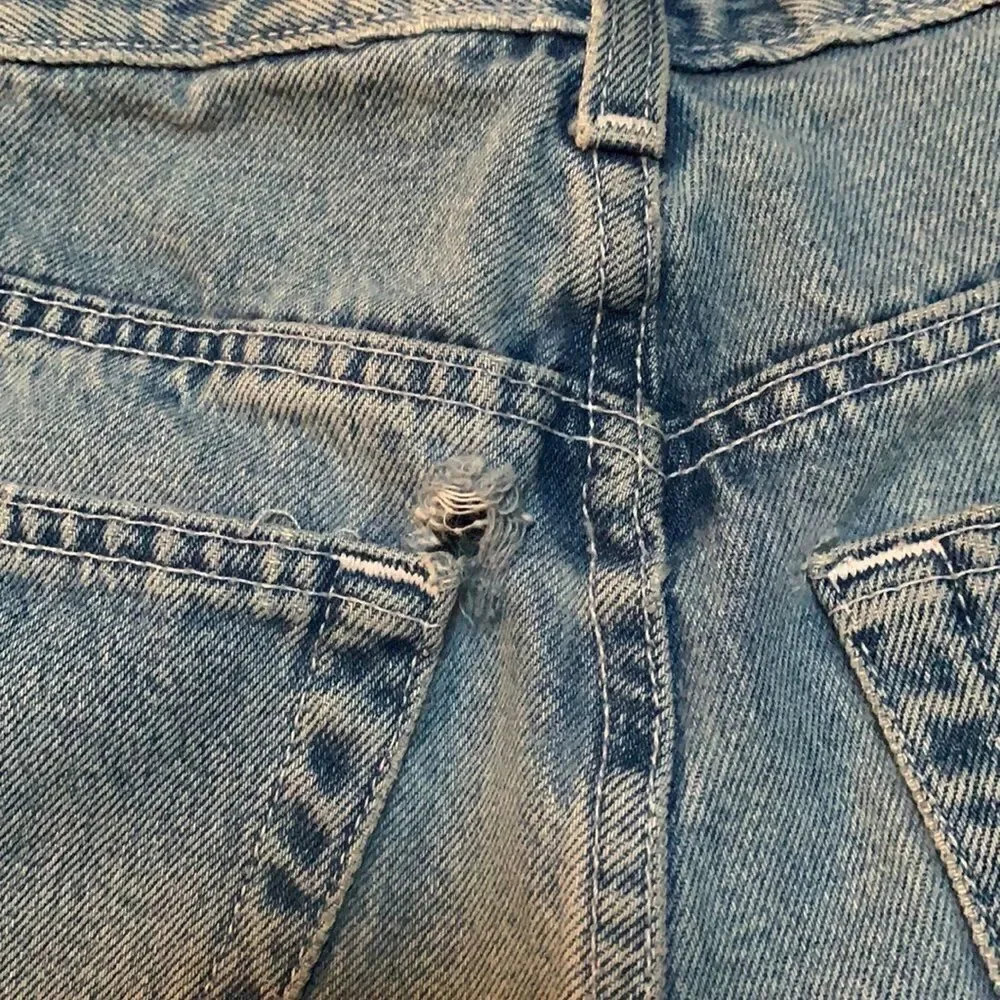 Vintage Y2K denim shorts - Picture 3 of 5